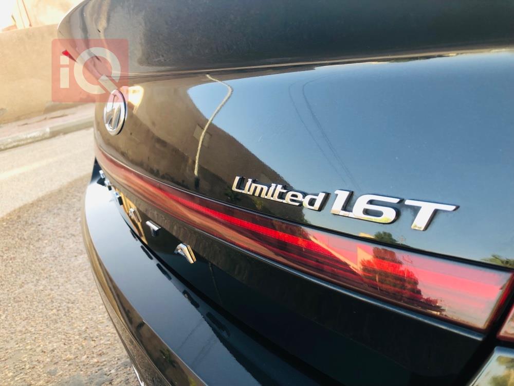 هيونداي سوناتا